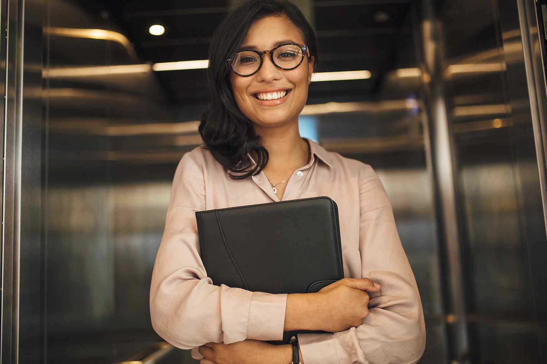 fluid_hero_06 https://stage.jooska.ca/wp-content/uploads/2020/09/fluid_hero_06.jpg